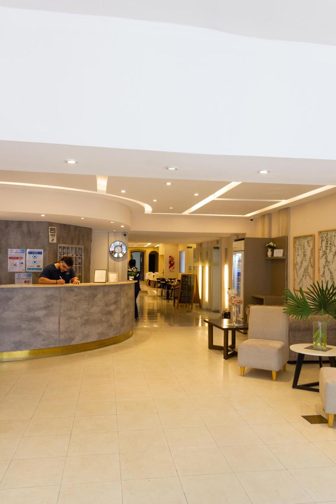San Miguel de Tucumán Hotel Mediterraneo מראה חיצוני תמונה