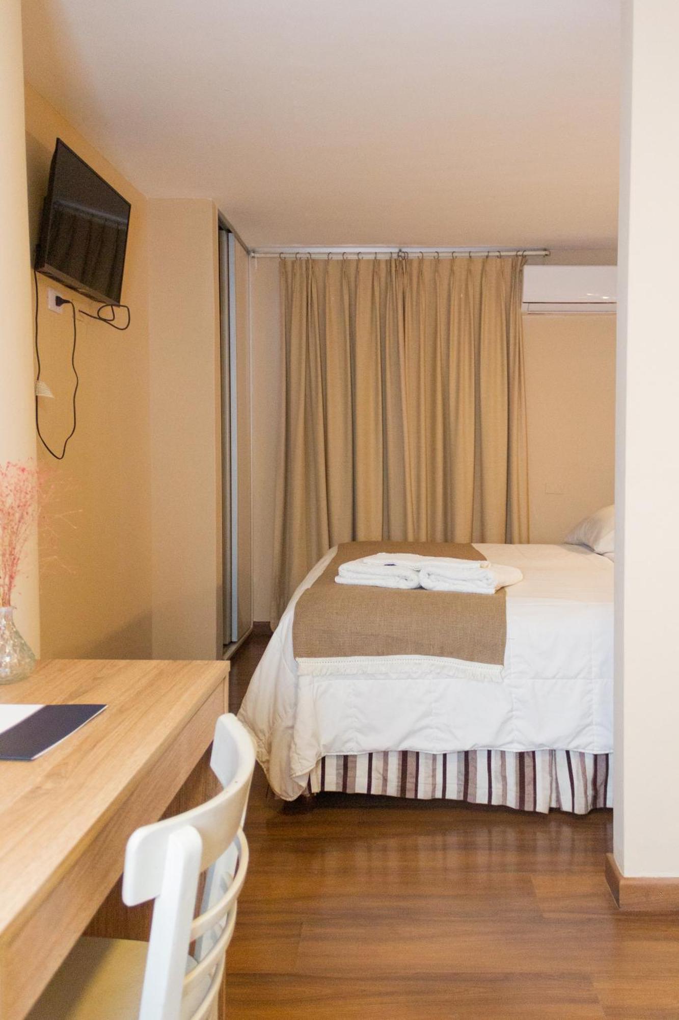 San Miguel de Tucumán Hotel Mediterraneo מראה חיצוני תמונה