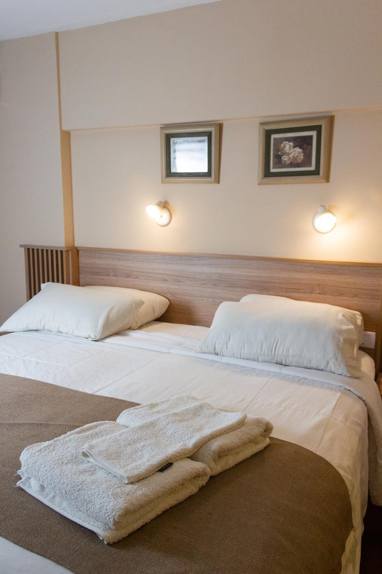 San Miguel de Tucumán Hotel Mediterraneo מראה חיצוני תמונה